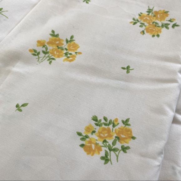 Vintage Lady Pepperell Bed Linen - Picture 4 of 4
